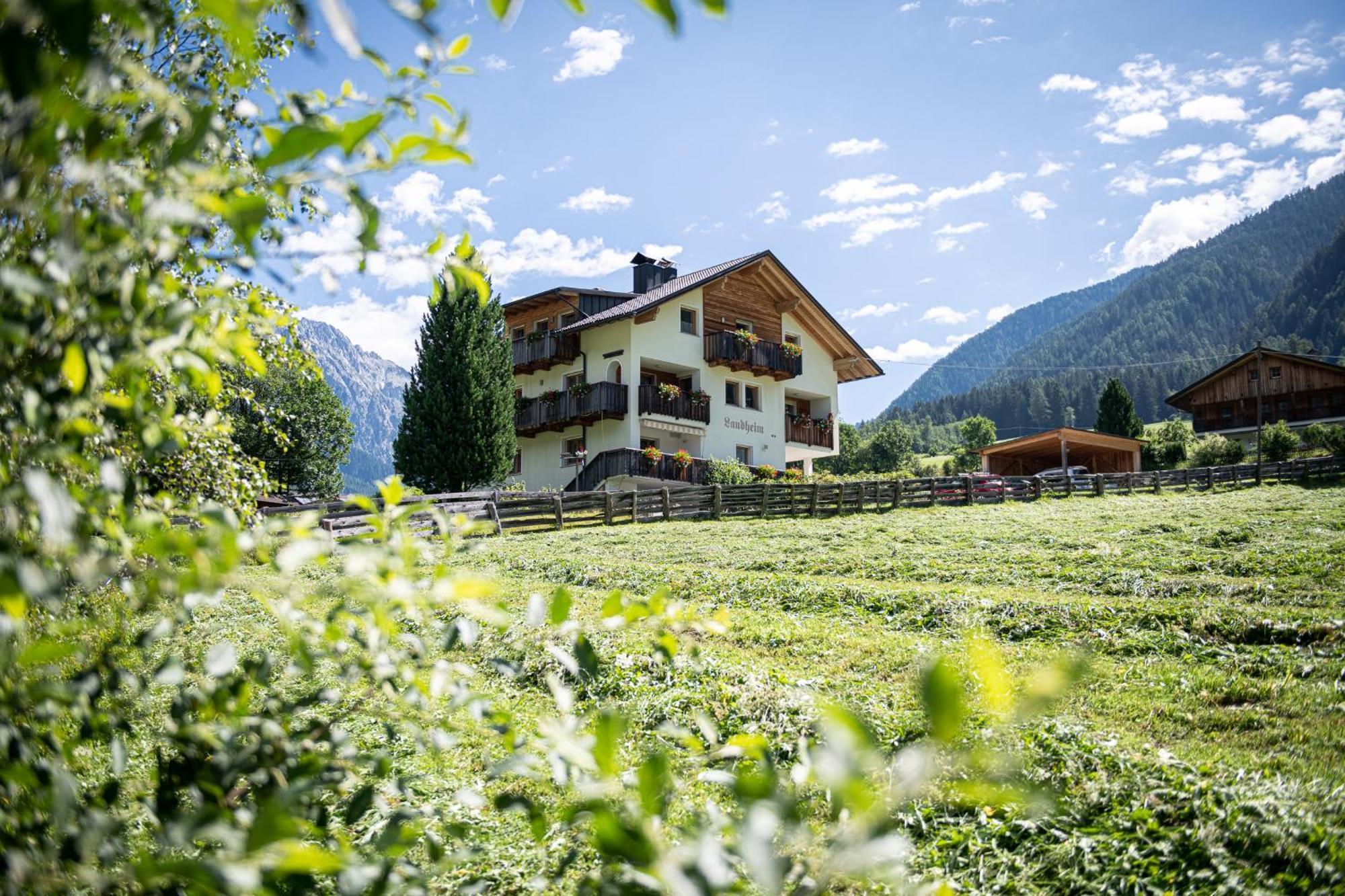 Apartments Landheim Antholz Mittertal Exterior foto